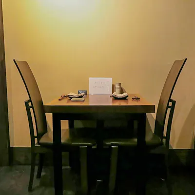 落ち着いた雰囲気の店内