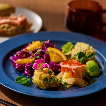 ランチ ザ ライブリー キッチン The Lively Honmachi Osaka ザ ライブリー大阪本町 Okaimonoモール レストラン