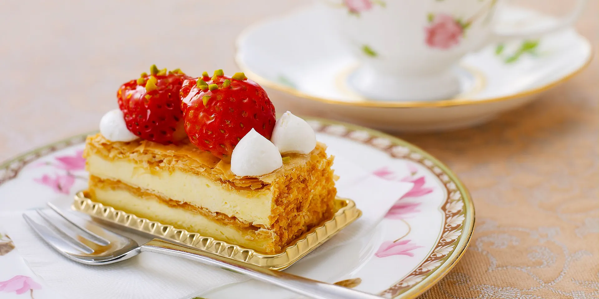 サロン ドゥ カフェ パレスホテル立川 立川 ティーラウンジ 一休 Comレストラン