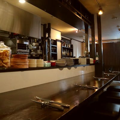 落ち着いた雰囲気の店内