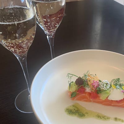 本格的な料理とワイン