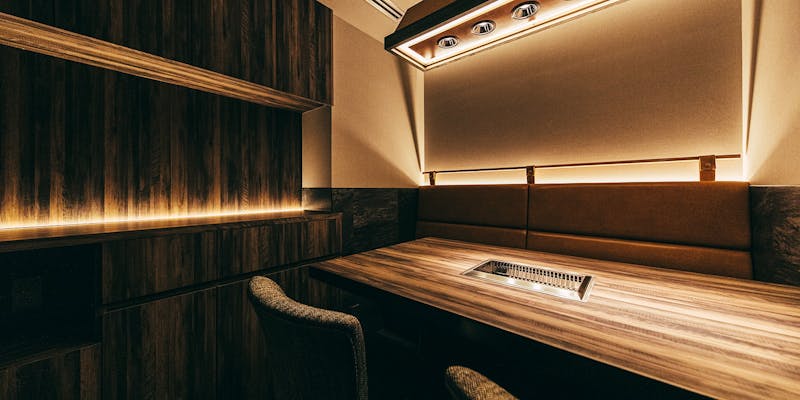 横浜駅の近くで個室のある焼肉店『焼肉うしごろ横浜店』の個室