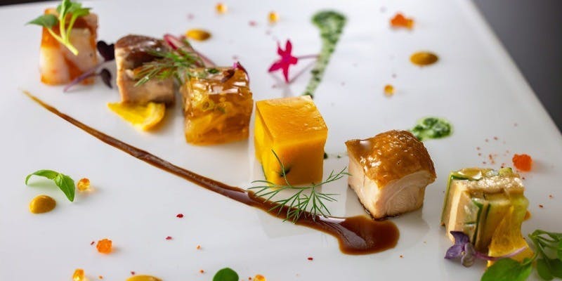 【五感を旅するランチコース】（クリスマススペシャルコース）（12/1～12/25）