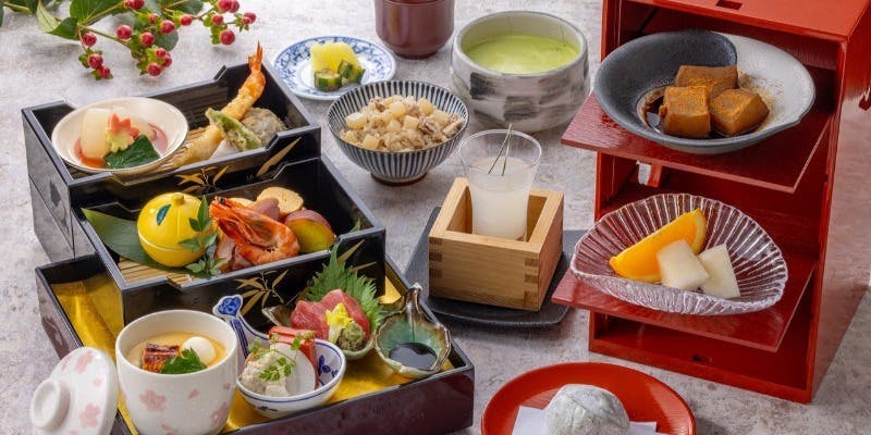 【季節の彩り御膳 華在～はんなり～】八寸、炊合、天麩羅、食事など（平日・20食限定）