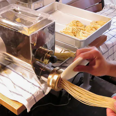 自慢の自家製パスタ