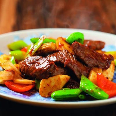 旬食材や当店自慢の料理を堪能