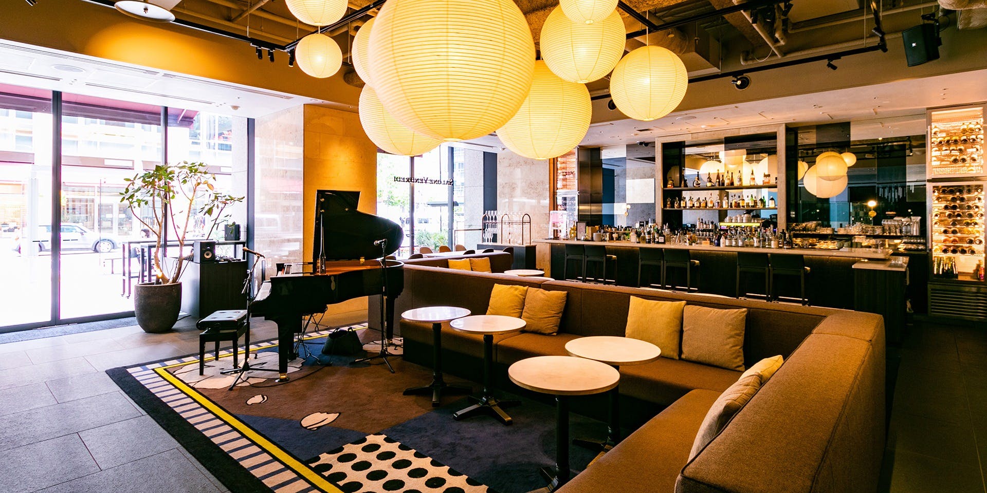 SALONE VENDREDI（サローネヴァンドルディ）