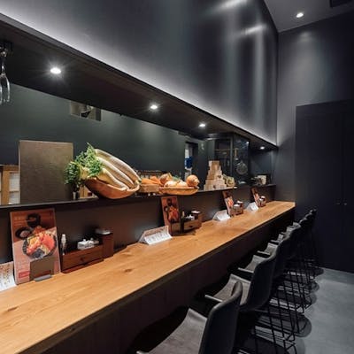 Wフェイススタイルの店内