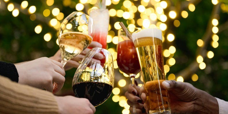 【バー・ラウンジ】スパークリングやジンボール含むフリーフロー＋ アペタイザー＋フレンチフライ付