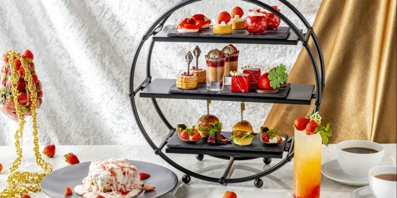 【プレミアムアフタヌーンティー】いちご×チョコレート＋贅沢いちごのパンケーキ＆モクテル