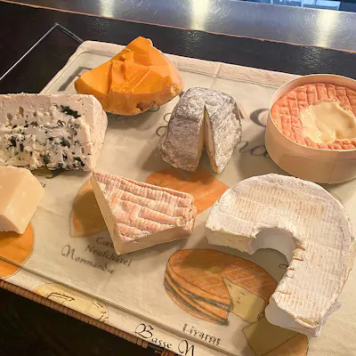 各国のチーズをご堪能