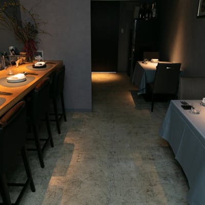 落ち着いた雰囲気の店内