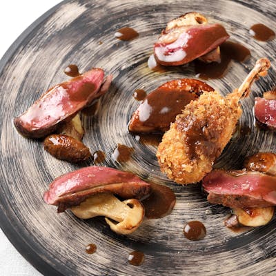 シェフが厳選したお洒落なワインをご用意