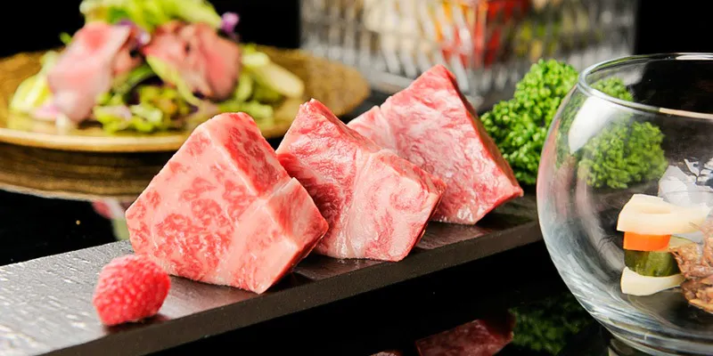 ランチ A5焼肉 手打ち冷麺 二郎 エーゴヤキニクアンドテウチレイメン ジロウ 国際センター駅 焼肉 一休 Comレストラン