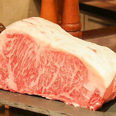 上質素材を華やかな鉄板焼きでご堪能
