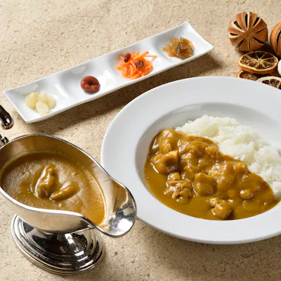 シーズン毎で愉しめるフェアのご用意も。多彩なお料理をお愉しみください