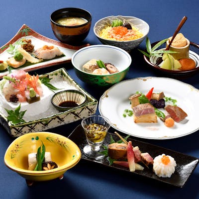 新潟ならではの食材を使用、料理長が作る繊細なお料理に舌鼓を