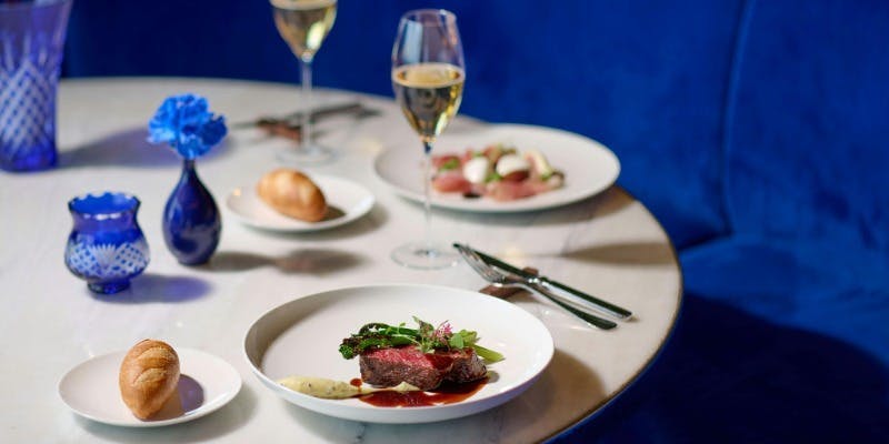 ニューイヤーズフフィースト4品コース（1月1日から4日限定）