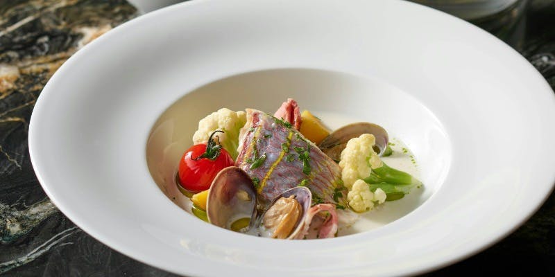 【Xmas2025】フェスティブ 6品ディナーコース（20日から25日は除く12月限定）