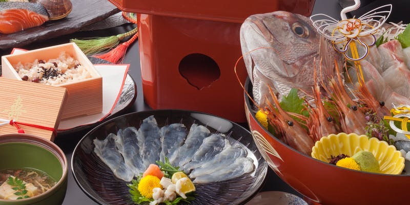 【お祝い膳～松～】鯛の姿鉢盛、煮物、焼物、季節の小鍋、赤飯など全12品（お顔合わせ・結納に）