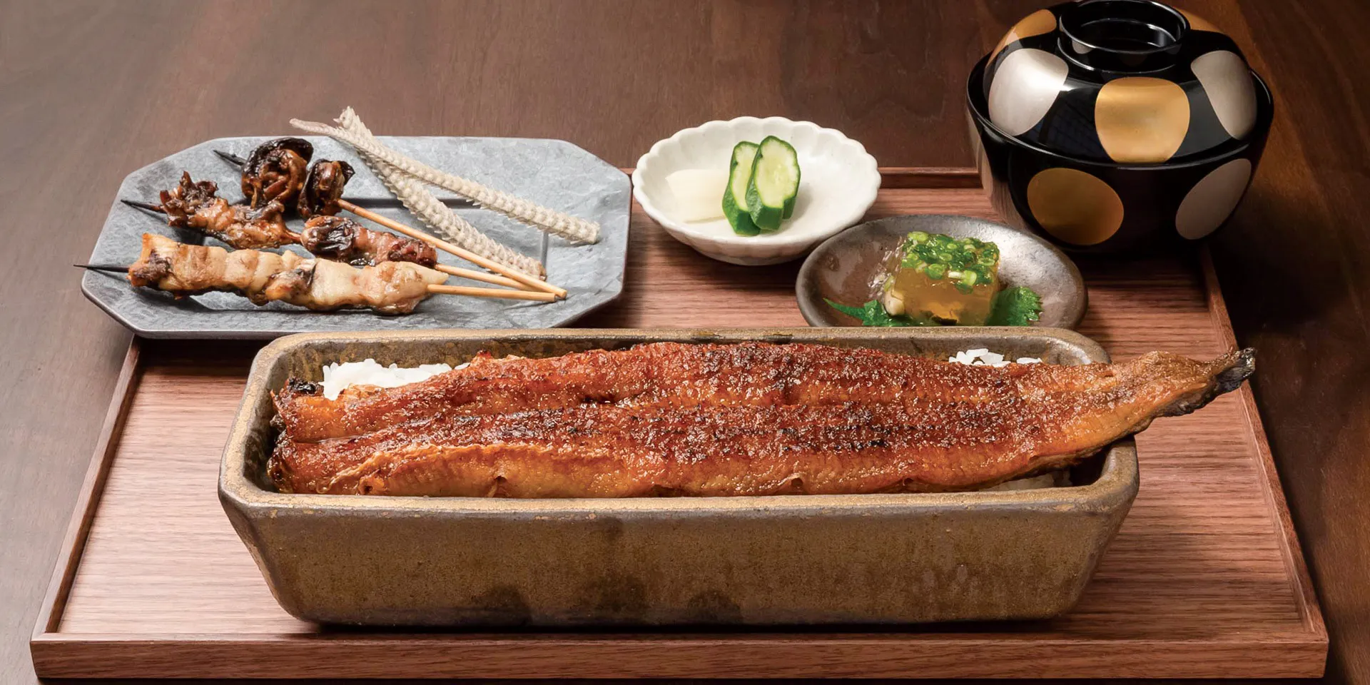 うなぎ四代目菊川 うなぎよんだいめきくかわ 湯の山 素粋居店 うなぎ料理 一休 Comレストラン