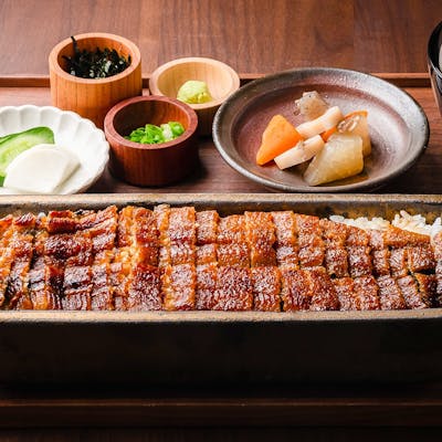 三重県の銘柄を中心とした日本酒やワインをご用意