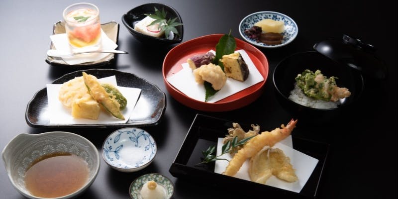 【お昼限定 揚げたて天ぷら御膳】季節の先付け、天ぷら10種を含む全4品