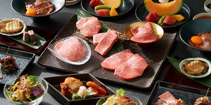 【Xmas2025】クリスマス限定の厳選特選黒毛和牛＋乾杯　スパークリング付（2名～個室可）