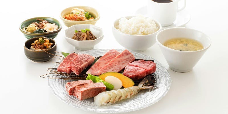 【プレミアム御膳】名物厚切りタンや特選肉など厳選焼肉を贅沢にご堪能！＋乾杯ドリンク（2名～個室可）