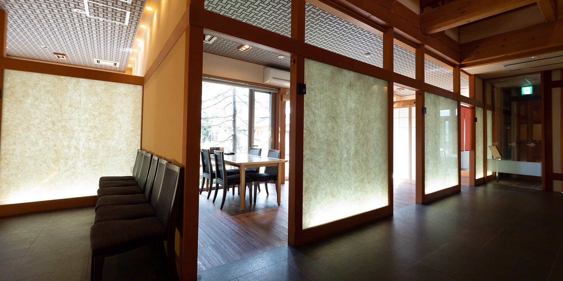 ゆもとや 2枚目