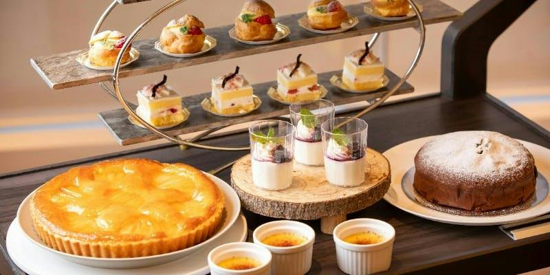 SEASON�fS RESTAURANT ��V��^�󑐓����z�e��