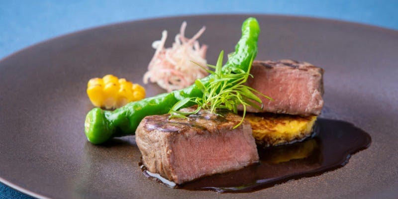 SEASON�fS RESTAURANT ��V��^�󑐓����z�e��