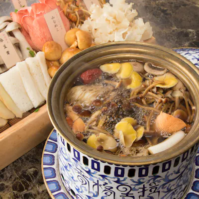 一人一鍋でご提供する『美味』『肌が美しくなる』『デトックス』のお鍋