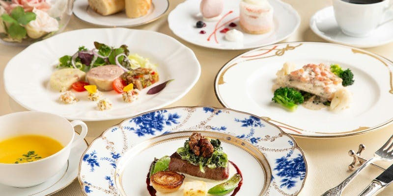 【特別ランチ】シェフ特製オードブル、Wメインなど全5品