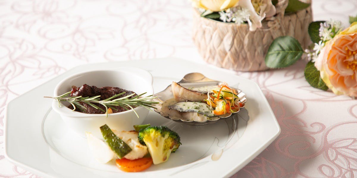 レストラン・フロ－ラ（Restaurant FLORA）