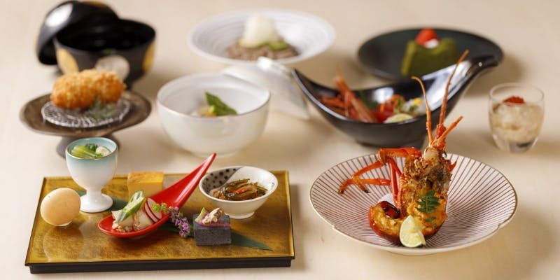 【煌雅 Kouga 】伊勢海老焼きや黒毛和牛の牛鍋　豪華厳選会席 全10品＋3時間飲み放題（個室確約）