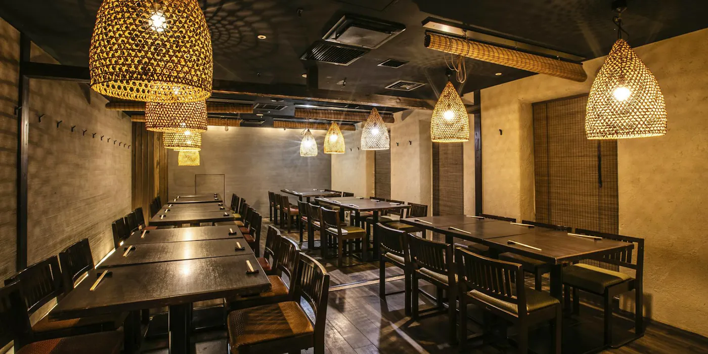 隠れ 房 池袋 店