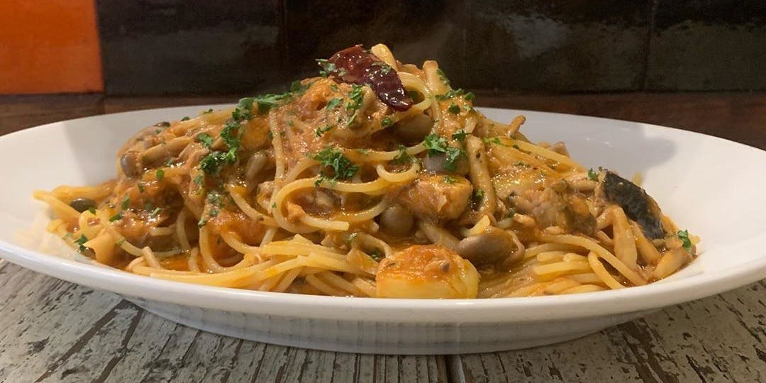 トラットリア カリメロ（TRATTORIA CALIMERO）