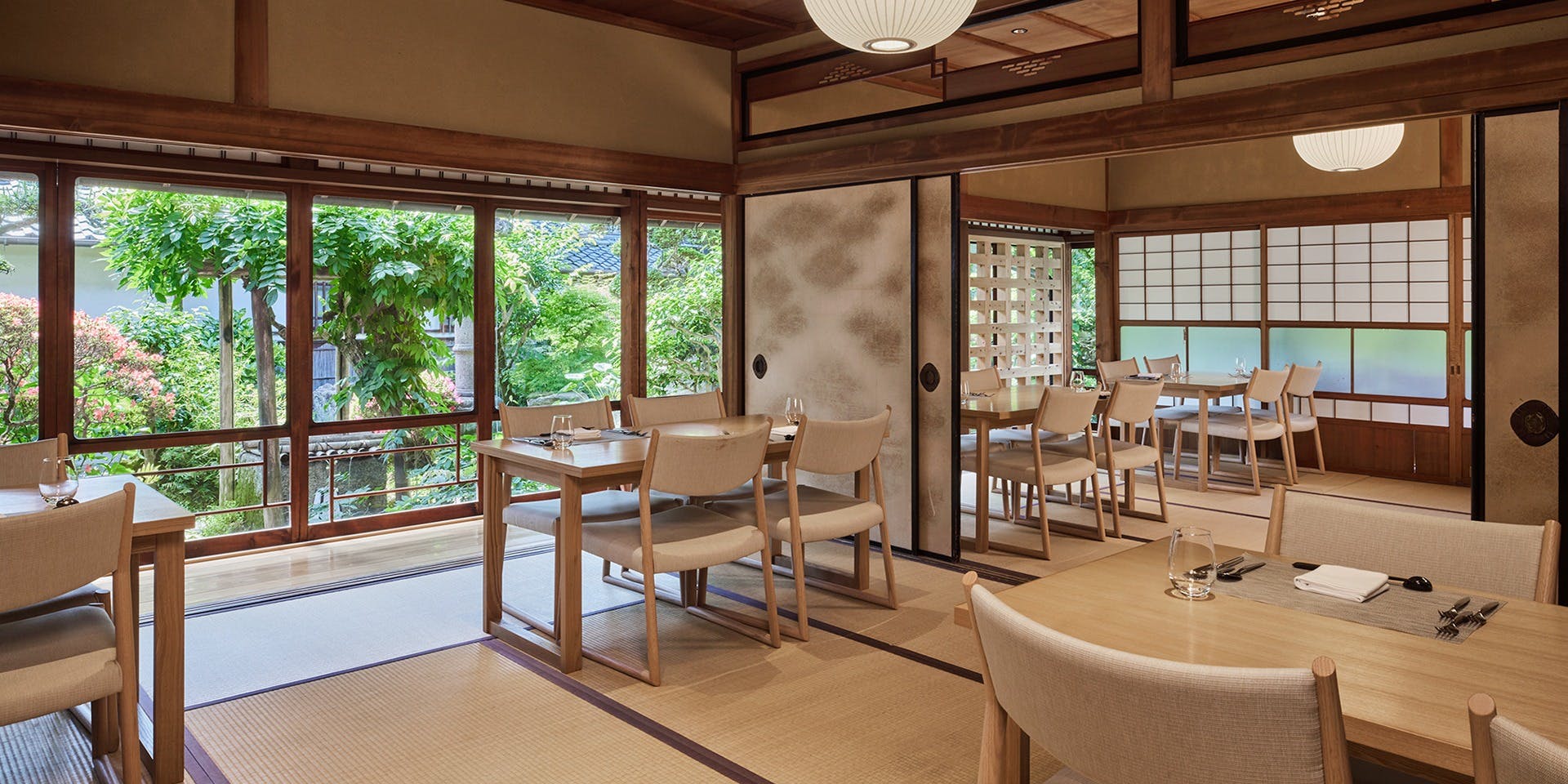 LE UN／NIPPONIA HOTEL 伊賀上 野 城下町