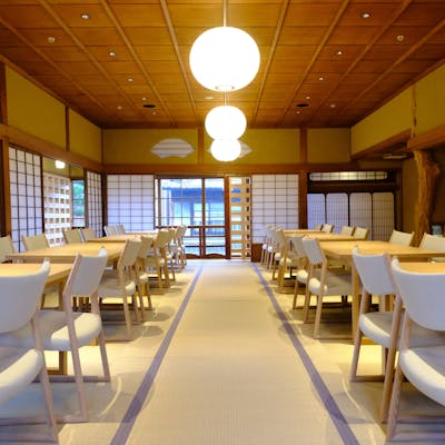 築100年以上の歴史的建造物で過ごす至極の美食時間