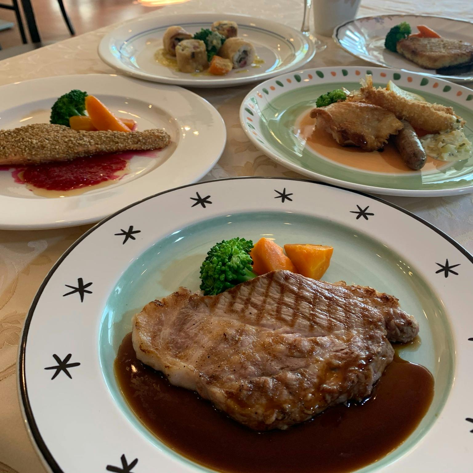 ランチ コーヒーショップ レストラン Pico コーヒーショップ アンド レストランピコ ホテルカナザワ ホテル金沢 洋食 一休 Comレストラン