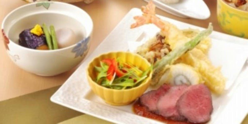 【 団体向け宴会プラン 】＋フリードリンク付き・税金サービス料込み（個室確約／リクエスト予約）