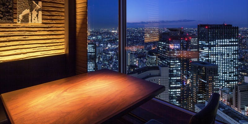 【夜景確約/ご会食/土日祝限定】一人一鍋特選黒毛和牛のすき焼きコース2.5hプレミアム飲み放題付き10000円