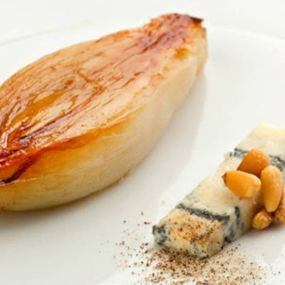 様々な茸のブロードすだちを添えて(コース料理からの一例)