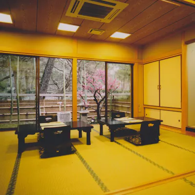 円山公園に佇む由緒ある一軒家