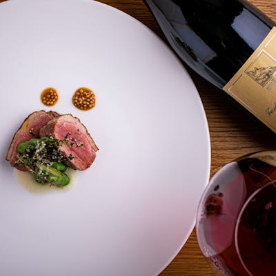 鼻孔をくすぐるワインと料理を堪能