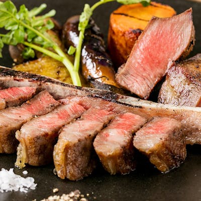 こだわりのお肉料理