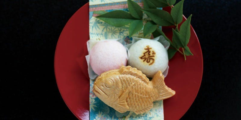 【記念日・お祝い】贅を尽くした特別会席＋ひと口和菓子プレート＋花束＋シャンパンもOK乾杯ドリンク