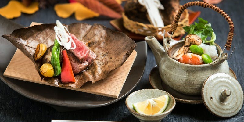 松茸土瓶蒸しとおおいた和牛の朴葉焼き懐石 　～旬の松茸とブランド牛「おおいた和牛」を堪能～