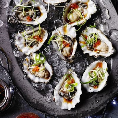 大人のお洒落スタイルで楽しむ牡蠣料理